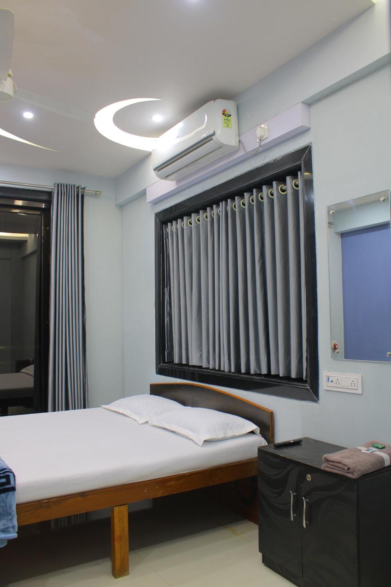 Sukhakarta Holiday Home آليباغ المظهر الخارجي الصورة